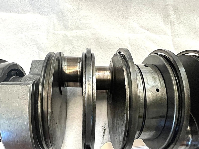 Johnson Evinrude Outboard 75hp - 140hp Crankshaft 0434150 FRESHWATER!!
