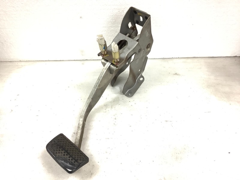 01-06 Insight CVT Brake Pedal Bracket Assembly Stop Clutch Switch Used OEM