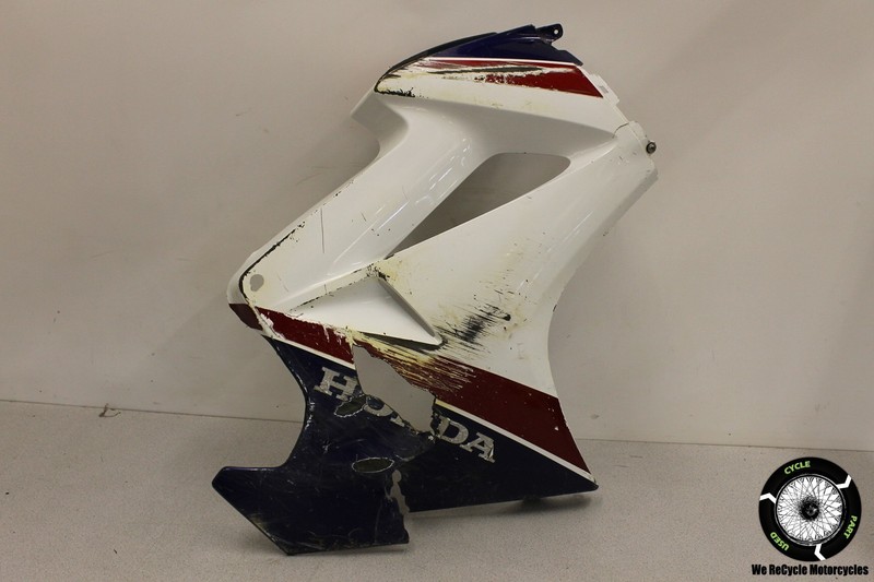 2007 HONDA VFR 800 RIGHT FRONT SIDE COWL BODY FAIRING COWL PANEL VFR800 07