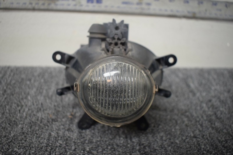 2001-2005 BMW 330I FOG LIGHT FACTORY OEM