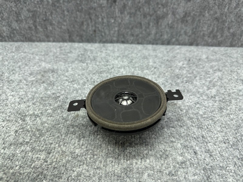 GENESIS GV70 2022-2026 OEM DASHBOARD AUDIO SPEAKER TWEETER ASSEMBLY 96350-AR500