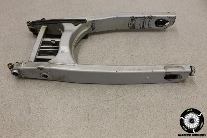 2004 DUCATI M 600 MONSTER SWING ARM WITH CHAIN SLIDER GUIDE M600 04