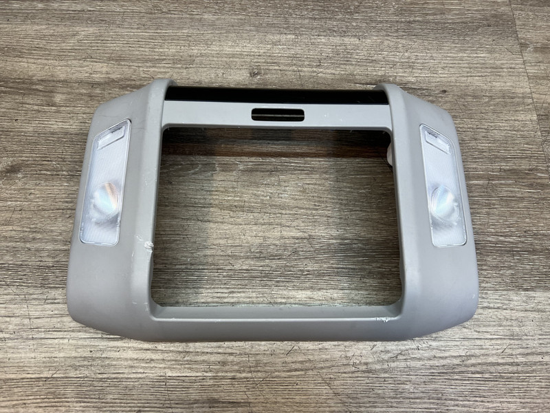 2019-2022 TOYOTA SEQUOIA MAP / DOME LAMP ASSY OEM PART# 81260-0C040