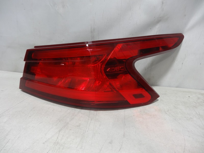 2016-2018 Nissan Maxima Sedan Rear Right Outer Tail Light! Factory Original Part