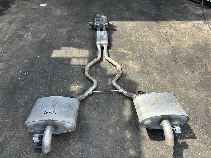 14-20 Range Rover L405 5.0L REAR SECTION EXHAUST PIPE MUFFLERS ASSEMBLY OEM