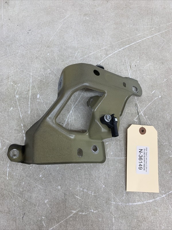 2024 Tesla 3 Highland Front LH Fender Support Bracket 1771936-00-C 36149 B75