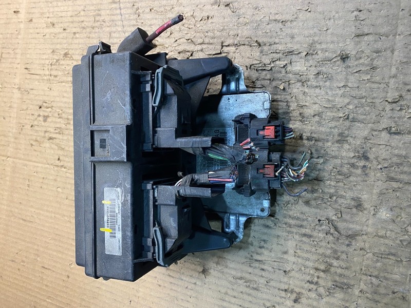 2004 2005 Dodge Durango Fusebox Fuse Box Relay Body BCM Module Y1550 DG
