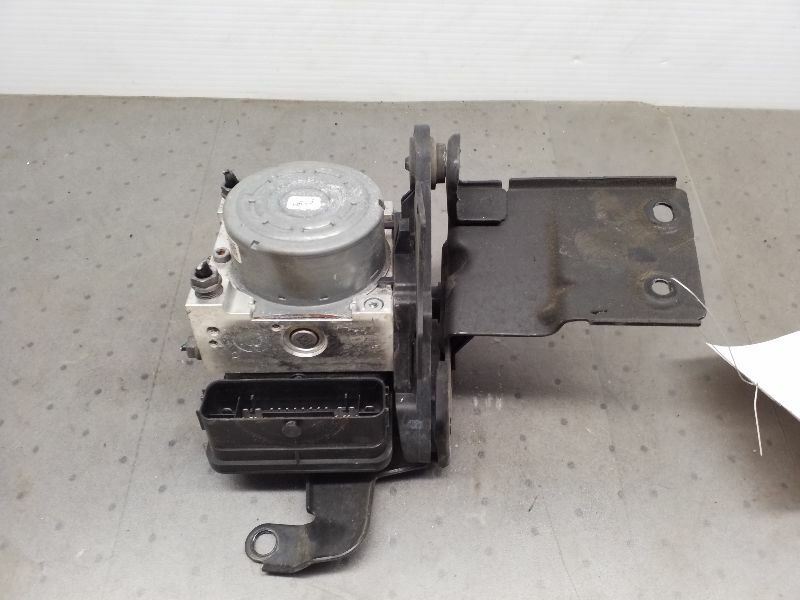 ABS Pump With Module Sedan Fits 15-16 AUDI A3 647643