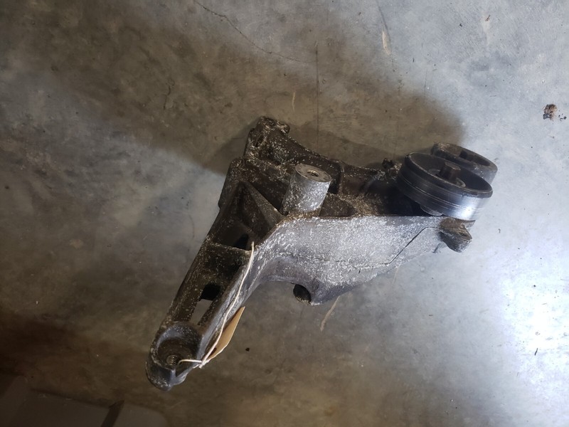 AC COMPRESSOR BRACKET 1995 GMC JimmyCHEVY/GMC TRUCKS 4.3