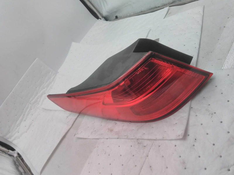 2015 KIA Optima Left Tail Light Assembly Black 240907 119K Miles