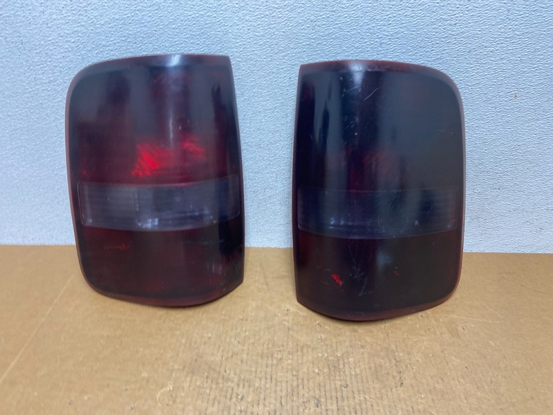 2004 to 2008 Ford F150 F-150 Left+Right Side Tail Lights AE0664 DW