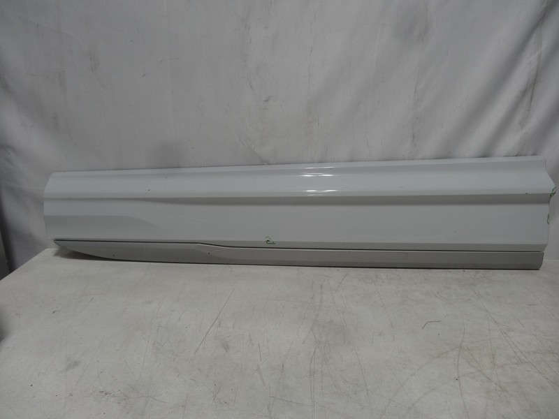 2017-2019 Audi Q7 Front Left Door Molding OEM Replacement Part, Used