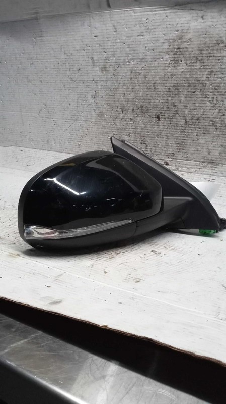 Used Right Door Mirror fits: 2016 Volvo S60 power illuminated memory power foldi