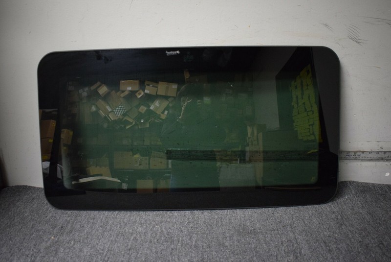 2004- 2010 BMW 525XI SUNROOF MOONROOF GLASS 7 033 530 OEM