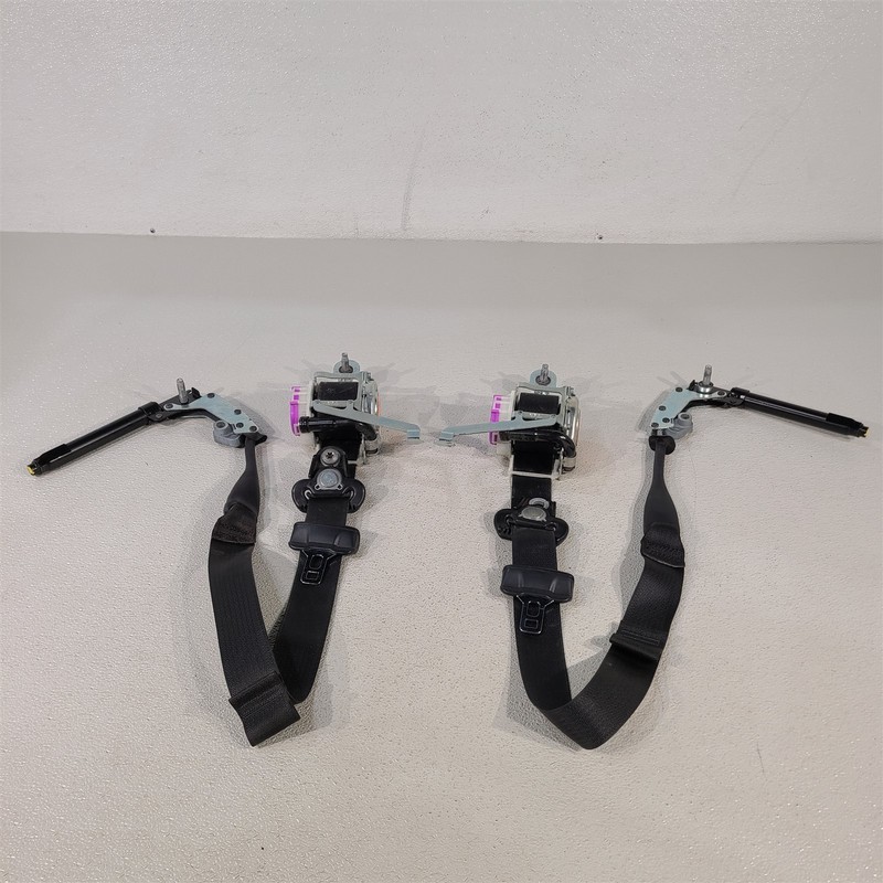 15-17 Mustang Gt Convertible Front Seat Belt Retractors Retractor Set Aa7348