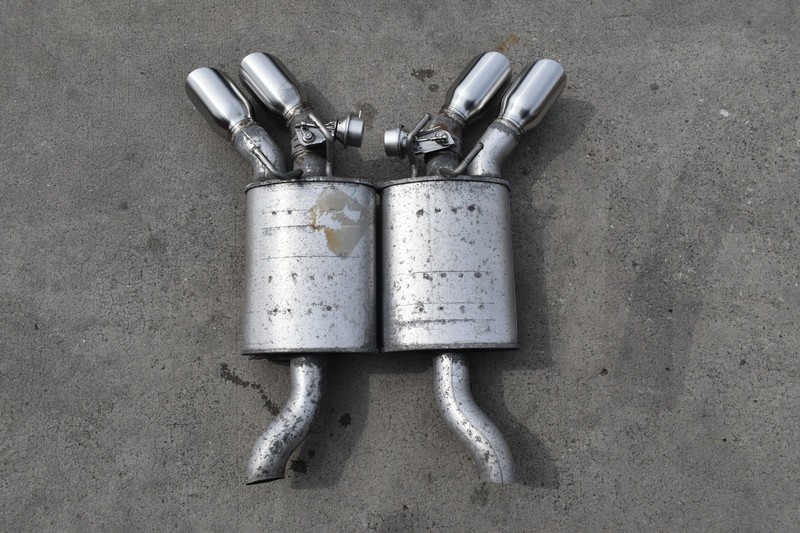 2012-2015 Chevrolet Camaro SS Quad Tip Mufflers RH LH Pair Used - OEM