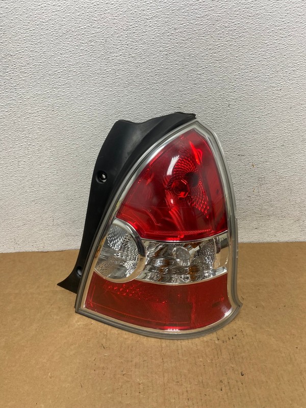2007-2011 Hyundai Accent Hatchback Right Passenger Side Tail Light Oem AD4563 LK