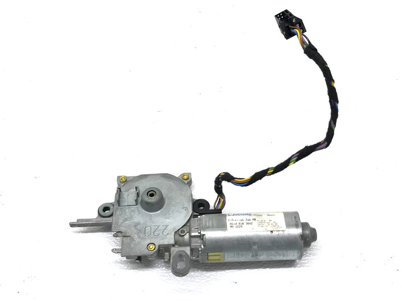 00-06 Mercedes W220 S500 Sunroof Sun Roof Motor A2208203842 OEM