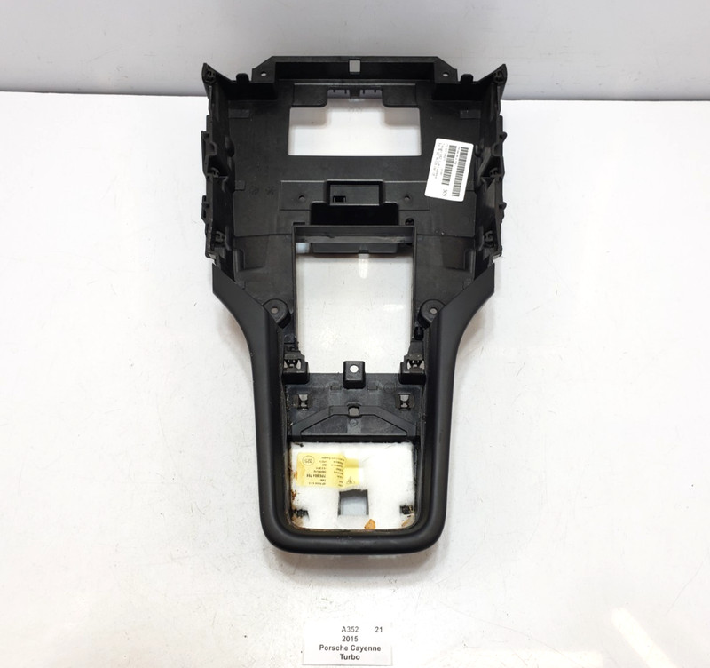 ✅ 11-18 OEM Porsche Cayenne Turbo 958 Front Center Console Mount Bracket