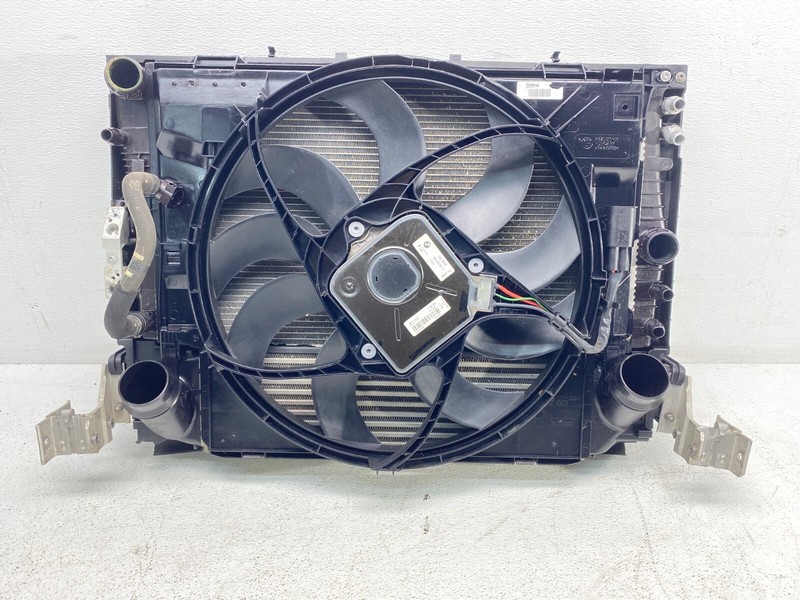 12-16 BMW F30 Active Hybrid 3 N55 Engine Main Radiator Cooling Fan Assembly OEM✅