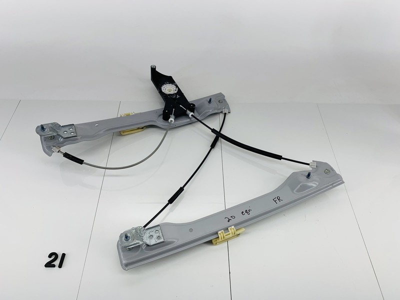 18-24 CHEVROLET EQUINOX FRONT RIGHT PASSENGER SIDE DOOR WINDOW REGULATOR OEM