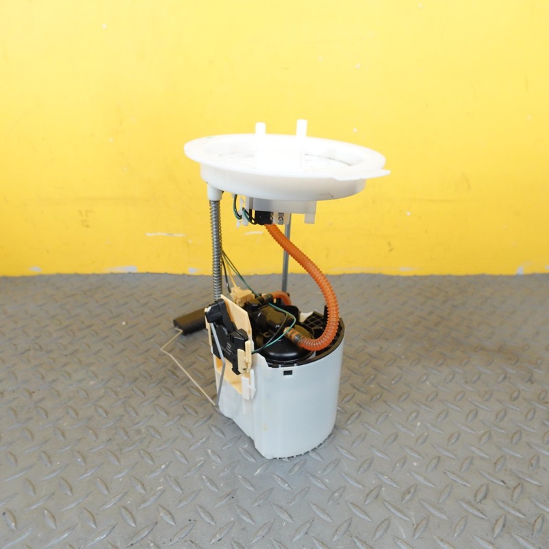 2019-2022 VOLVO XC40 GASOLINE FUEL TANK PUMP SENDING MODULE UNIT OEM 32203667