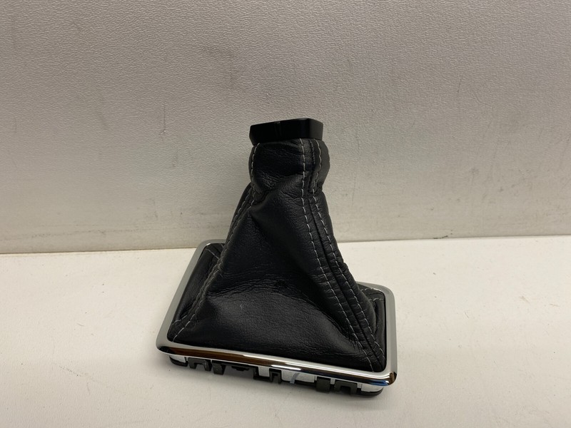 2020-2025 SUBARU LEGACY SHIFTER BOOT SURROUND BLACK LEATHER (BROKEN CLIP) OEM