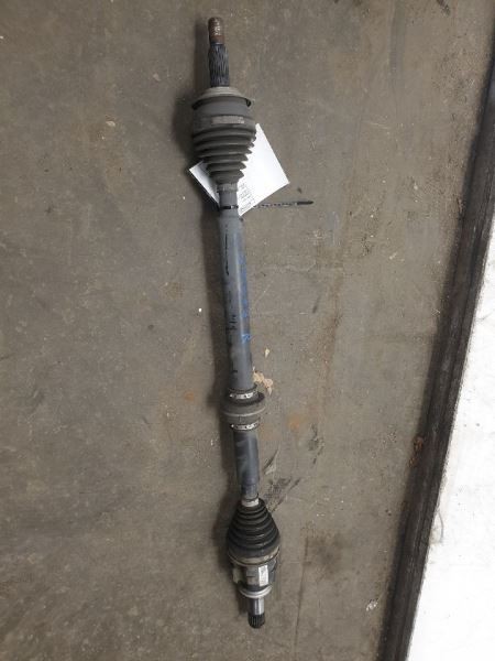 12-18 TOYOTA PRIUS V PASSENGER SIDE FRONT AXLE SHAFT ASSEMBLY