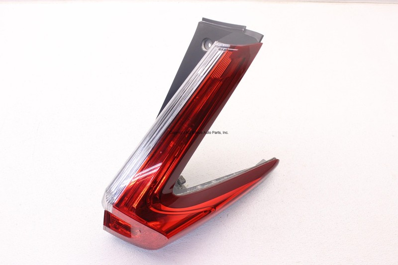 HONDA CR-V 17 18 19 PASSENGER RIGHT OUTER TAIL LIGHT LAMP QUARTER MOUNTED OEM