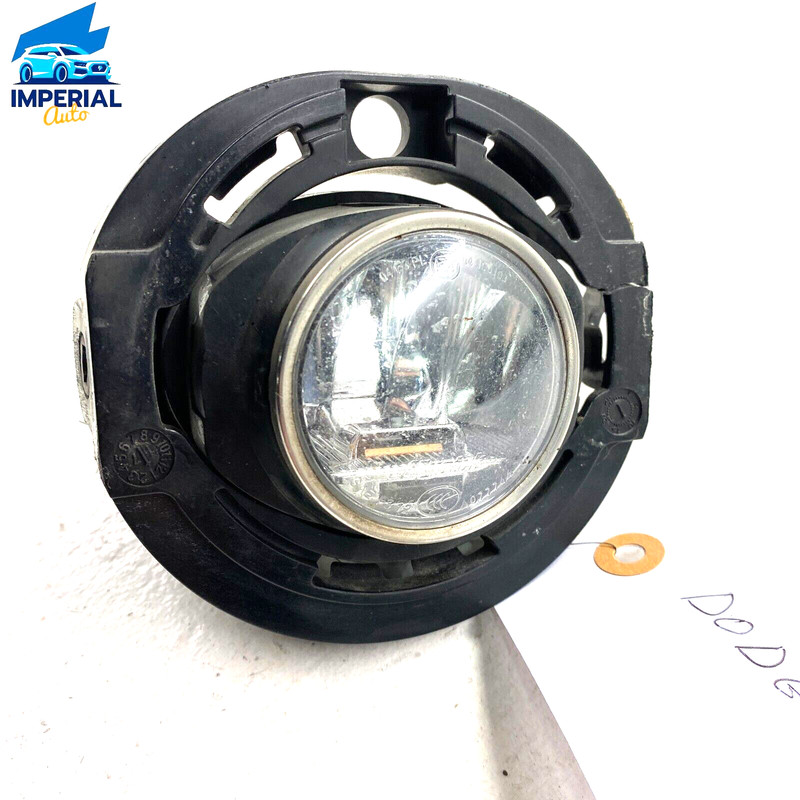 !DEFECT! DODGE CHARGER CHRYSLER JEEP GRAND FRONT LEFT OR RIGHT LED FOG LAMP
