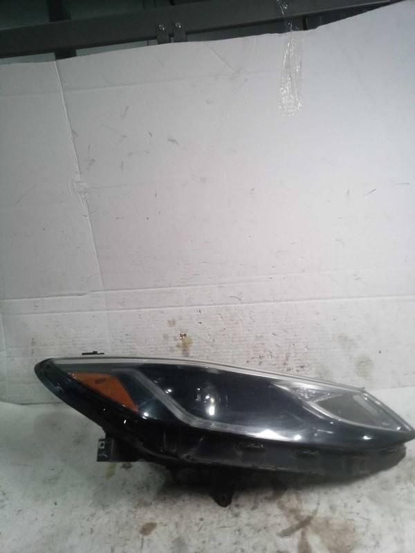 2018 Chevrolet Cruze Right Headlight Assembly Grey OEM Used 146K Miles