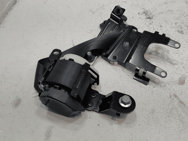 2016-2022 HONDA PILOT REAR CENTER SECOND 2ND ROW SEAT SEATBELT RETRACTOR OEM