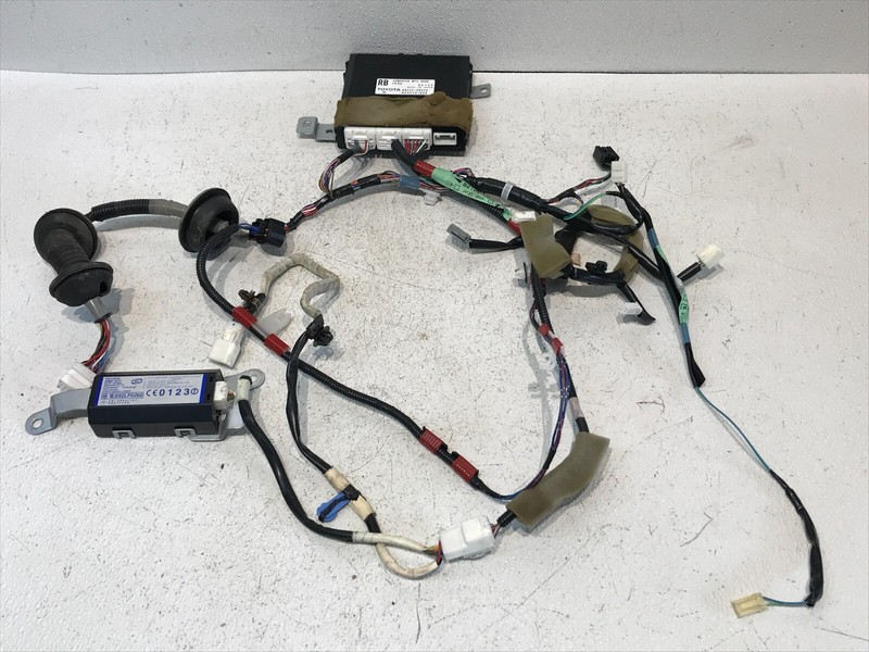 01-06 Lexus LS430 Front Right Passenger Door MPX Multiplex Control Module OEM