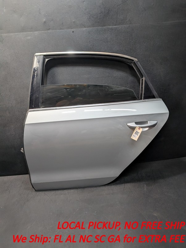 Rear Left Door Assy 2015 Volkswagen Passat 561833055C 2014 2016