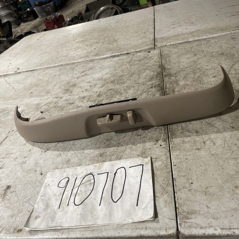 1998-2001 Lexus ES 300 Power Seat Switch Knob Trim Panel