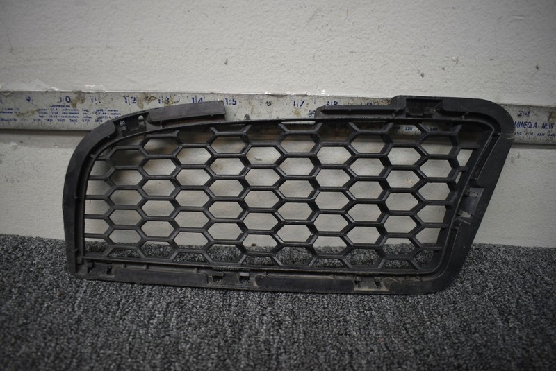 BMW M5 FRONT BUMPER GRILLE FACTORY OEM