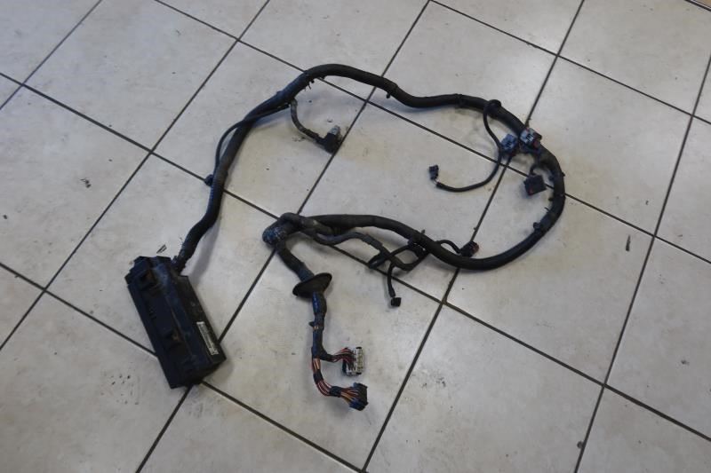 2004 Jeep Wrangler TJ Rubicon 4.0L OEM Engine Fuse Box Wire Harness 56047205