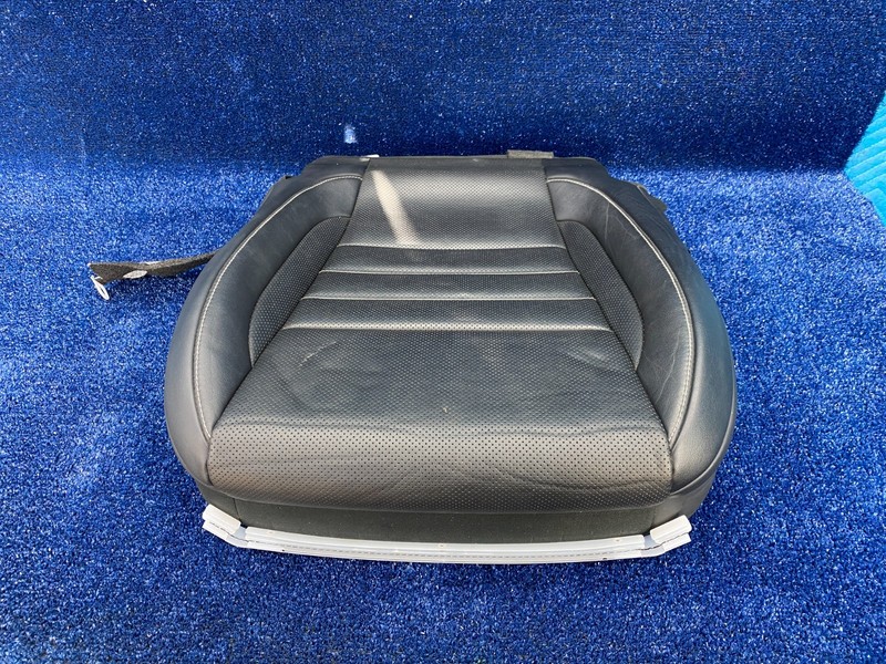 2018 - 2021 LEXUS NX300 FRONT LEFT SEAT LOWER LEATHER CUSHION OEM BLACK