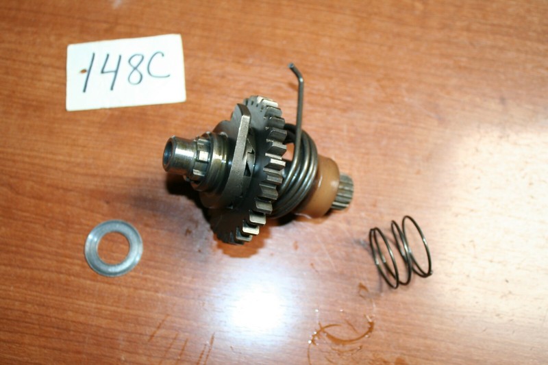 1990 Suzuki RM 250 Kick Start Ratchet Assembly Spindle OEM 90 F