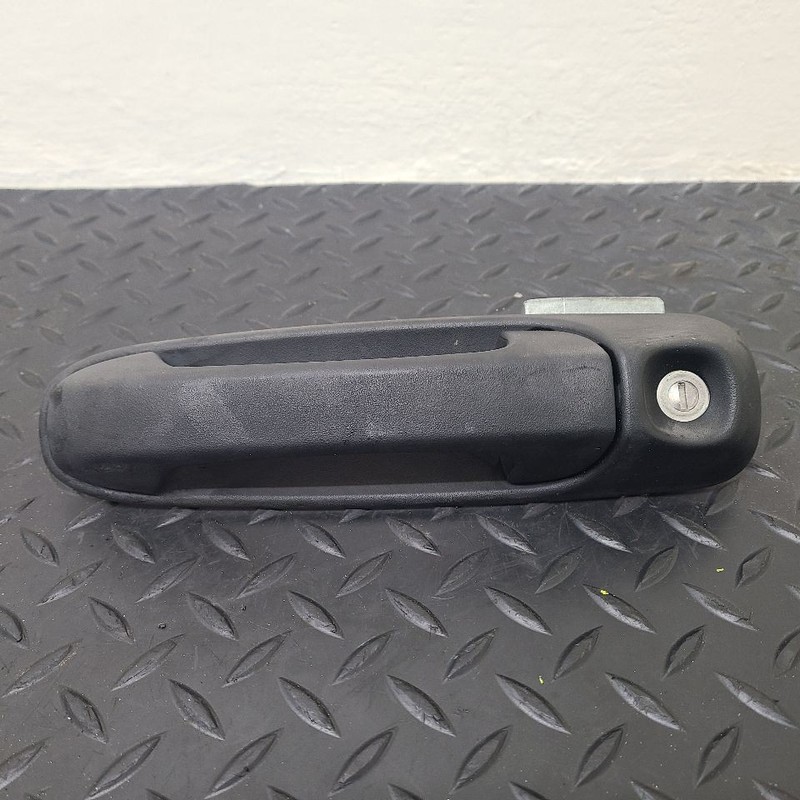 04-09 Dodge Durango Front Left Door Handle W/ Cylinder Textured OEM 55275949AC