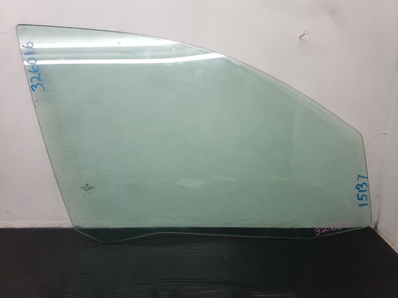 04-08 Chrysler Pacifica Front Right Passenger Door Glass Window OEM 05054362AA