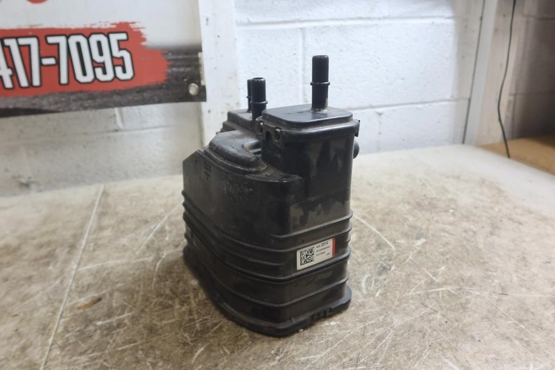 2018-2024 Chevy Camaro ZL1 OEM Fuel Vapor EVAP Canister 84082814