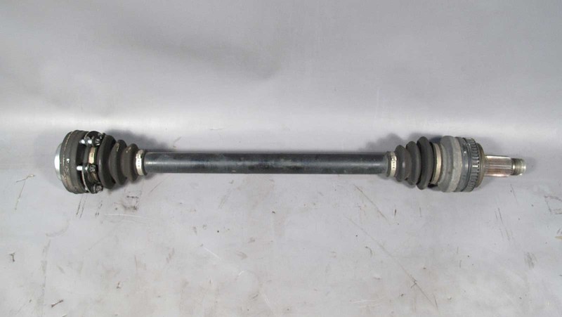 BMW E83 X3 SAV Auto Trans Right Rear Axle Output Half Shaft CV 2004-2006 USED OE