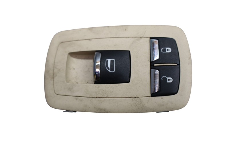 14-20 Maserati Quattroporte Rear Right Side Door Window Lock Unlock Switch Oem