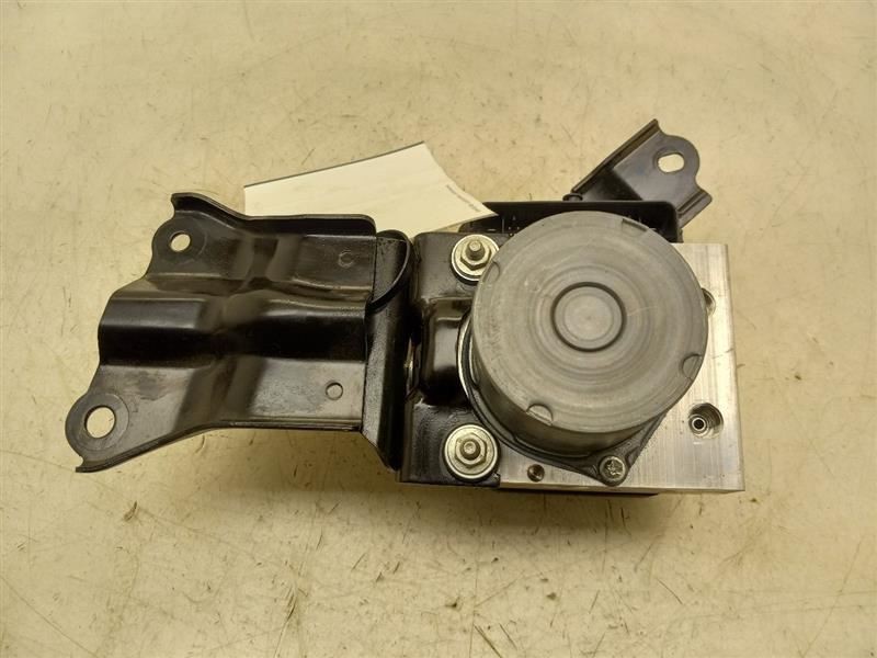 Anti-Lock Brake Part Actuator And Pump Assembly Fits 19 C-HR