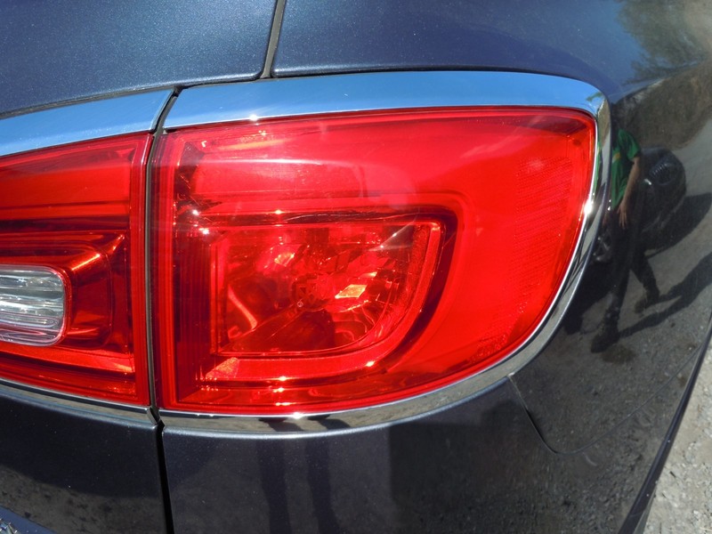2013-2017 Buick Enclave Quarter Panel Mounted Tail Light Passenger Right
