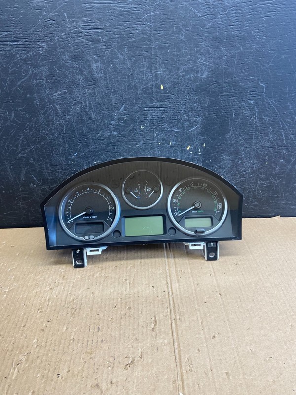 2006 Land Rover Range Rover Sport Speedometer Cluster Gauge AE3997 DG