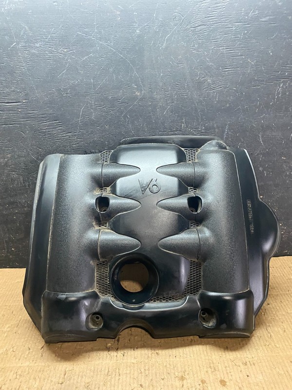 2006 to 2008 Kia Sedona V6 3.8L Engine Motor Cover Oem y6592 DG