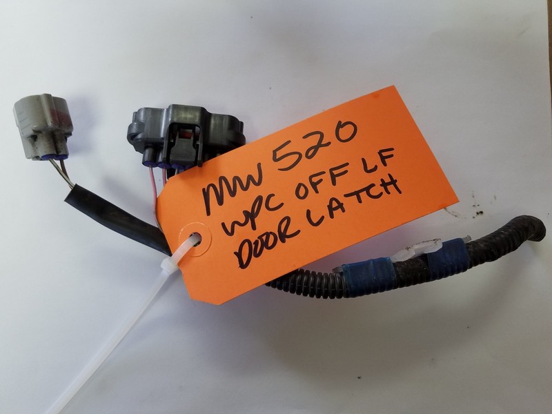 DOOR LATCH LOCK ACTUATOR MOTOR WIRE PLUG CONNECTOR LEFT FRONT for GS300 GS400