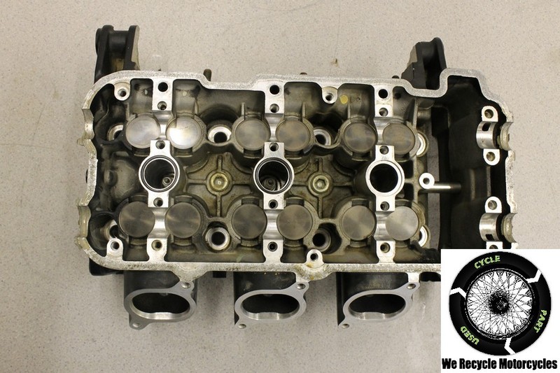 2011 TRIUMPH SPEED TRIPLE 1050 ENGINE MOTOR CYLINDER HEAD OEM 11